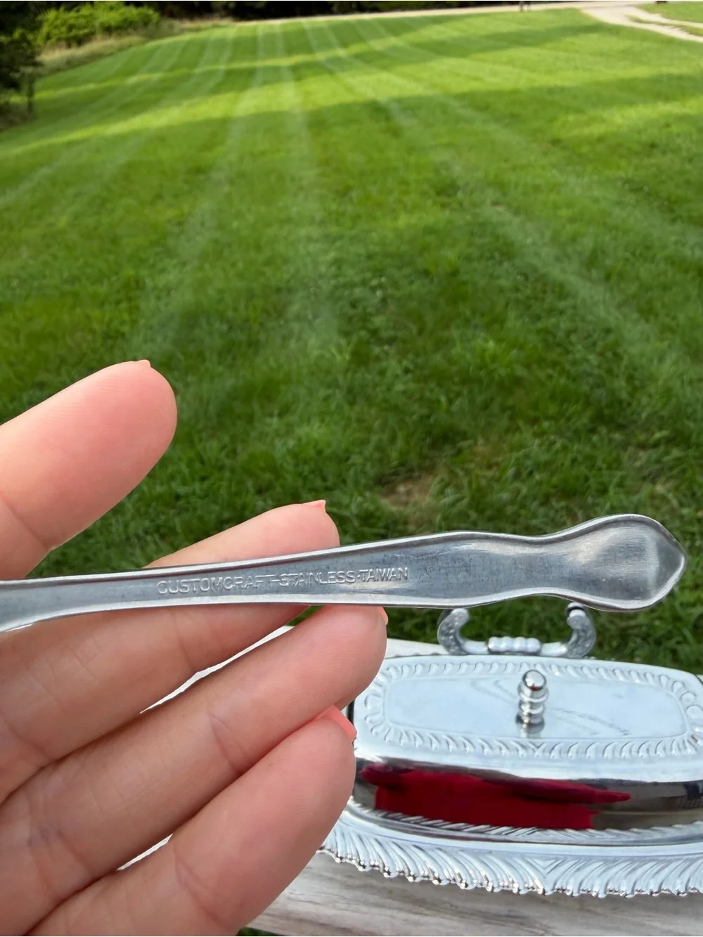 Vintage IRVINWARE Silver Plated Butter Dish With Butter Knife